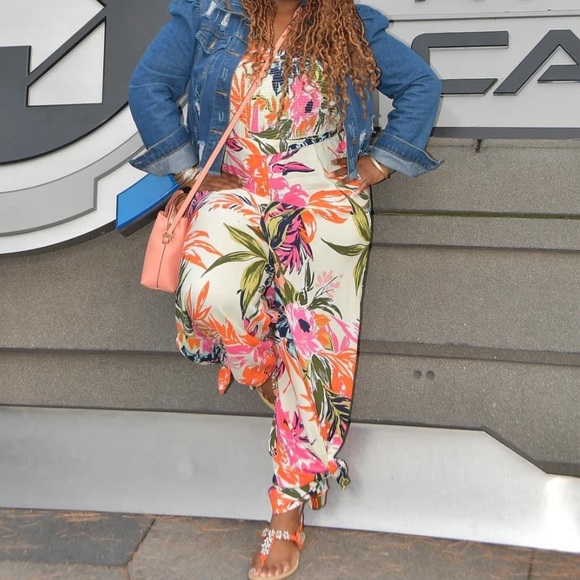 Brand New! Ivy Street Cream Multi-Colored Wide Leg  Sleeveless Jumpsuit size M - Picture 1 of 8